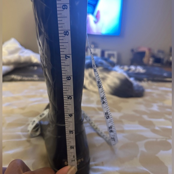 SPERRY Woman’s Waterproof Rubber Boots, Size 8 ( black)..EXCELLENT CONDITION